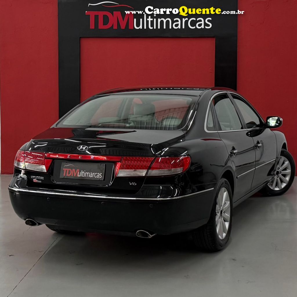 HYUNDAI   AZERA GLS 3.3 V6 24V 4P AUT.   PRETO 2010 3.3 GASOLINA - Loja