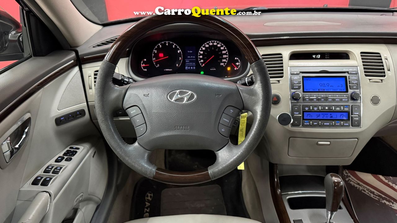 HYUNDAI   AZERA GLS 3.3 V6 24V 4P AUT.   PRETO 2010 3.3 GASOLINA - Loja