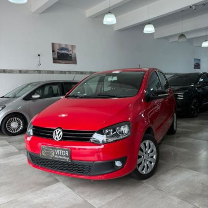 VOLKSWAGEN   GOLF SPORTLINE 1.6 MI TOTAL FLEX 8V 4P   VERMELHO 2013 1.6 FLEX