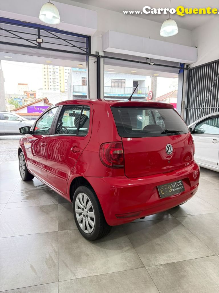 VOLKSWAGEN   GOLF SPORTLINE 1.6 MI TOTAL FLEX 8V 4P   VERMELHO 2013 1.6 FLEX - Loja