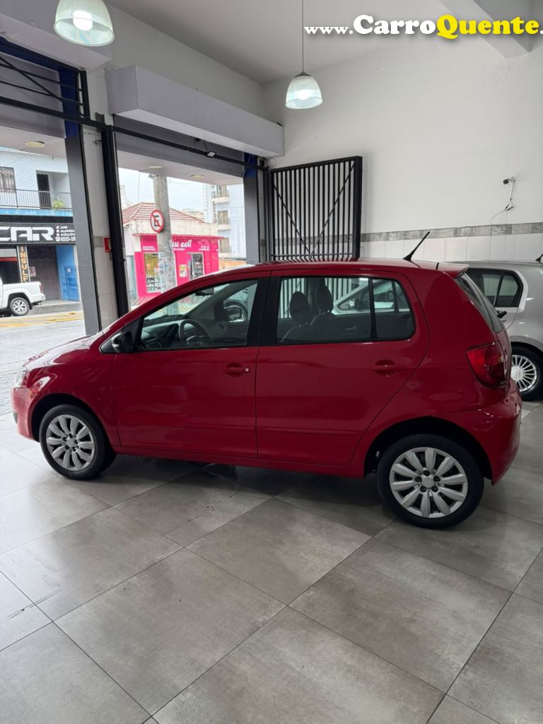 VOLKSWAGEN   GOLF SPORTLINE 1.6 MI TOTAL FLEX 8V 4P   VERMELHO 2013 1.6 FLEX - Loja