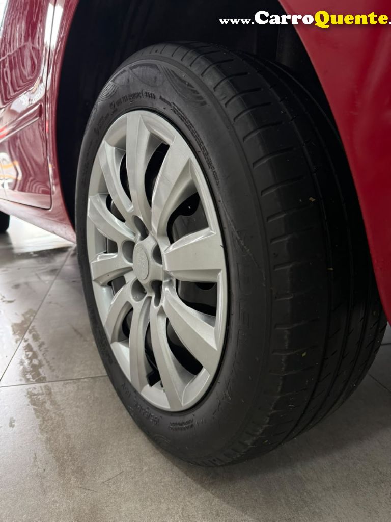 VOLKSWAGEN   GOLF SPORTLINE 1.6 MI TOTAL FLEX 8V 4P   VERMELHO 2013 1.6 FLEX - Loja
