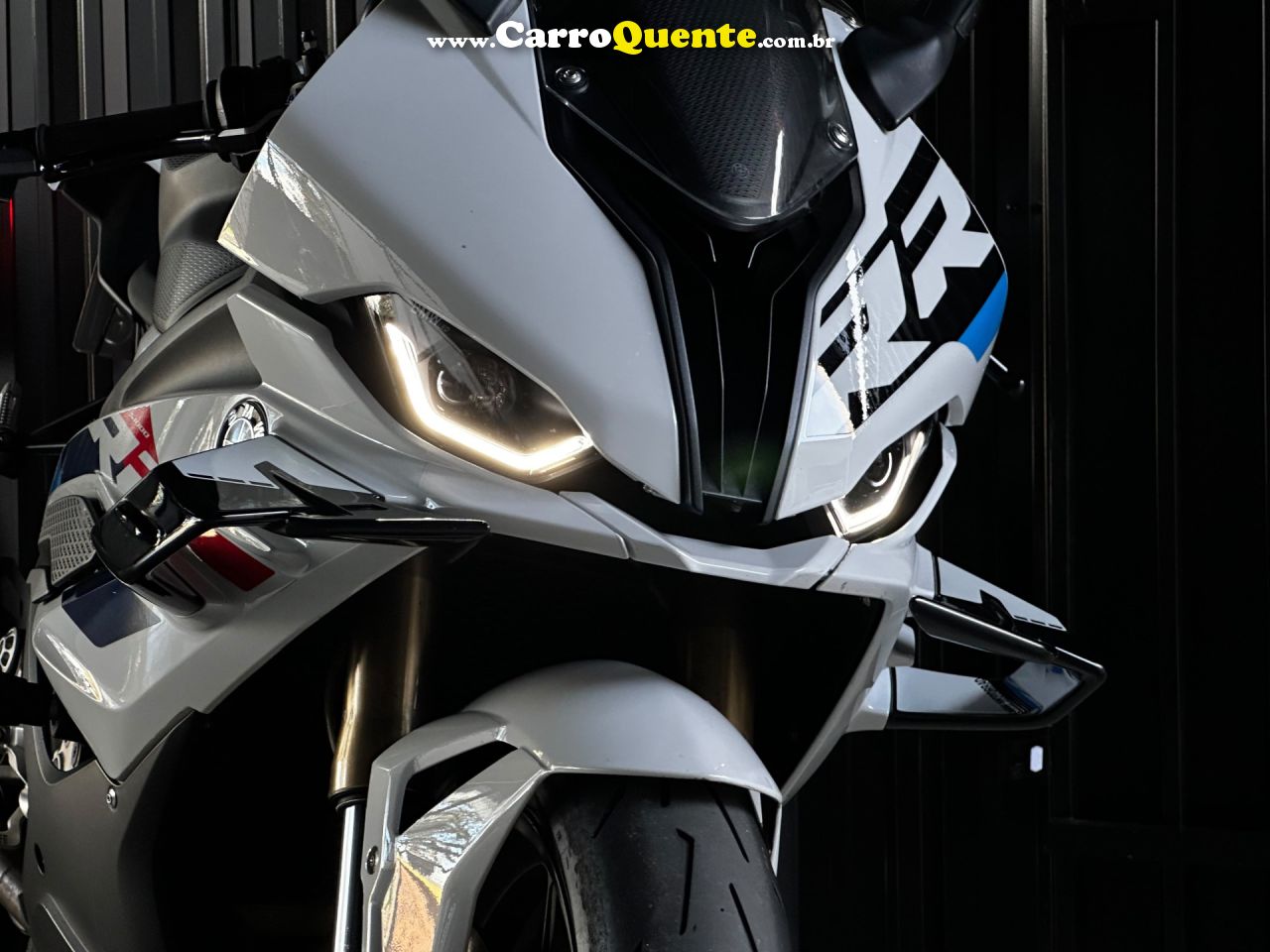 BMW   S 1000 RR M PACK   BRANCO 2024 1000 GASOLINA - Loja