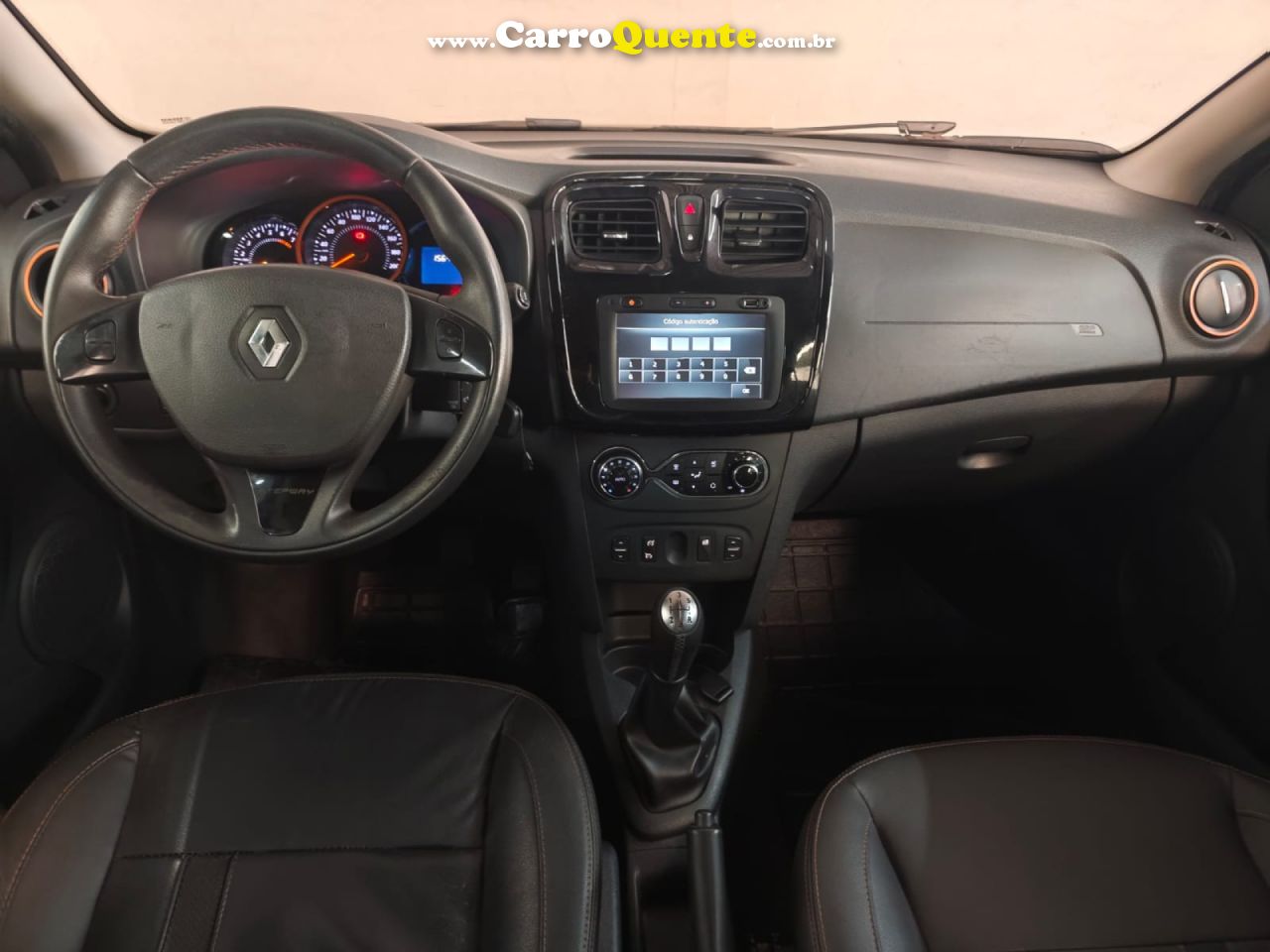 RENAULT   SANDERO STEPWAY HI-POWER 1.6 8V 5P   PRATA 2015 1.6 GASOLINA - Loja
