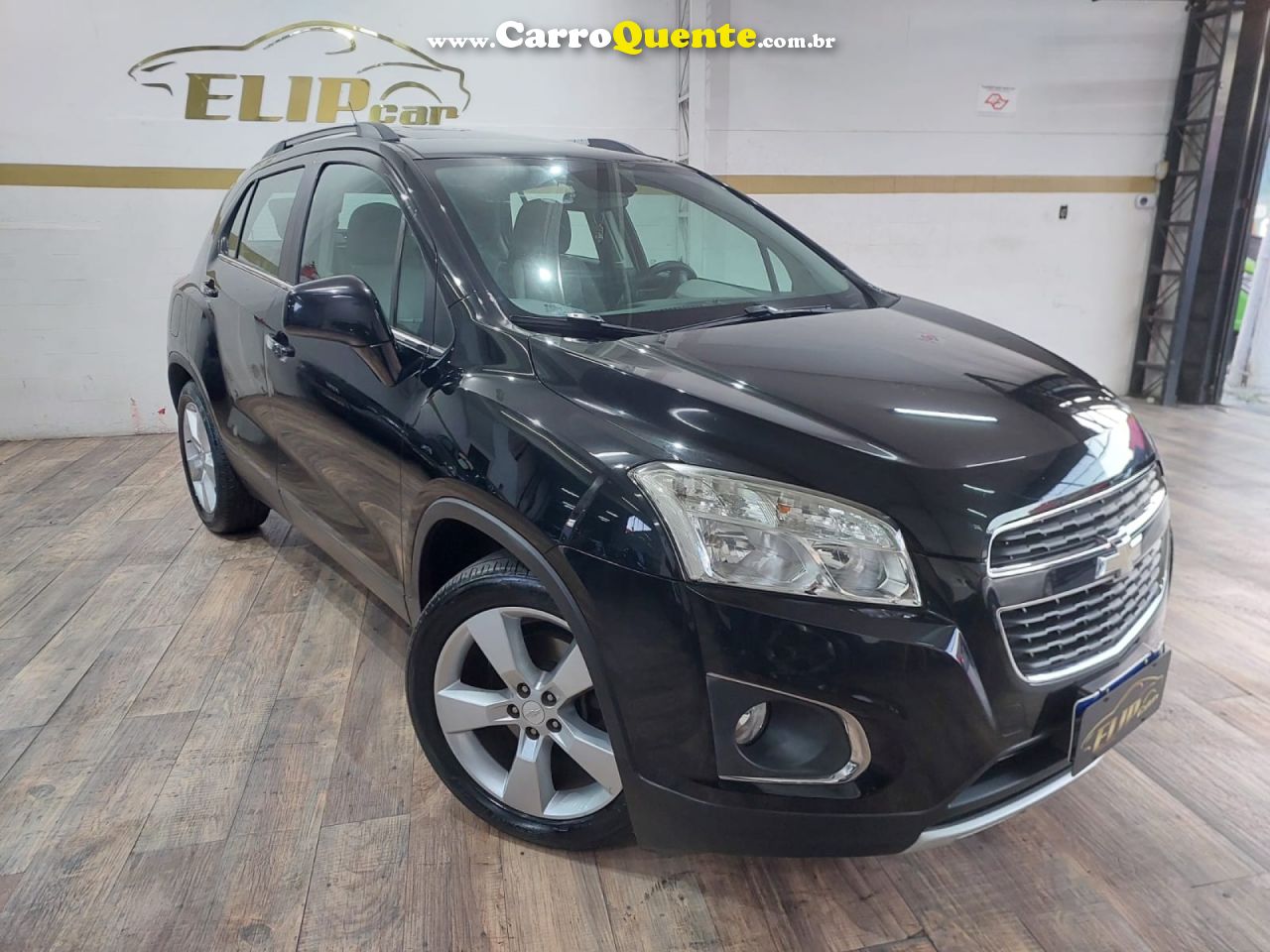CHEVROLET   TRACKER LTZ 1.8 16V FLEX 4X2 AUT.   PRETO 2014 1.8 FLEX - Loja