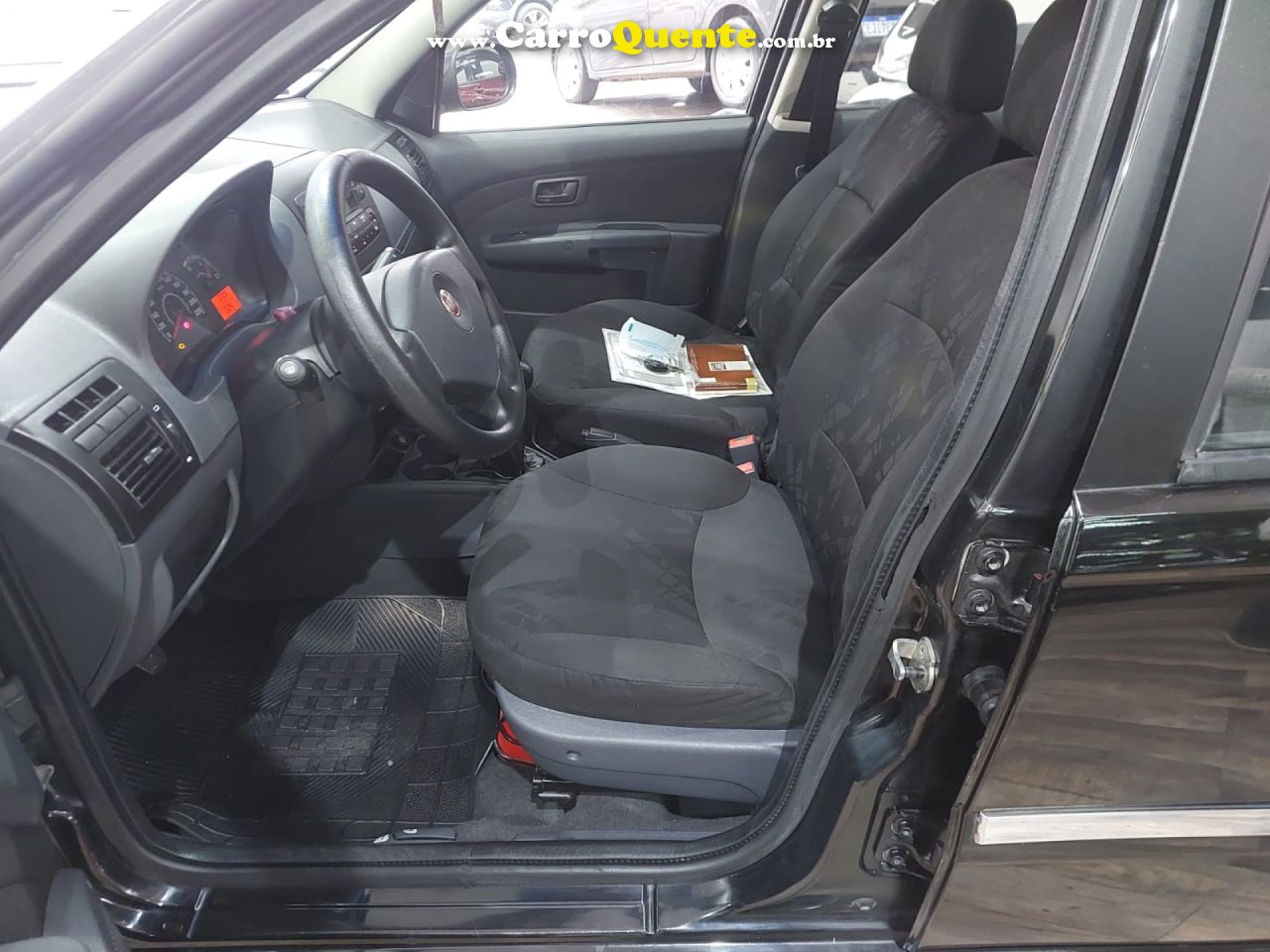 FIAT   SIENA EL 1.4 MPI FIRE FLEX 8V 4P   PRETO 2012 1.4 FLEX - Loja