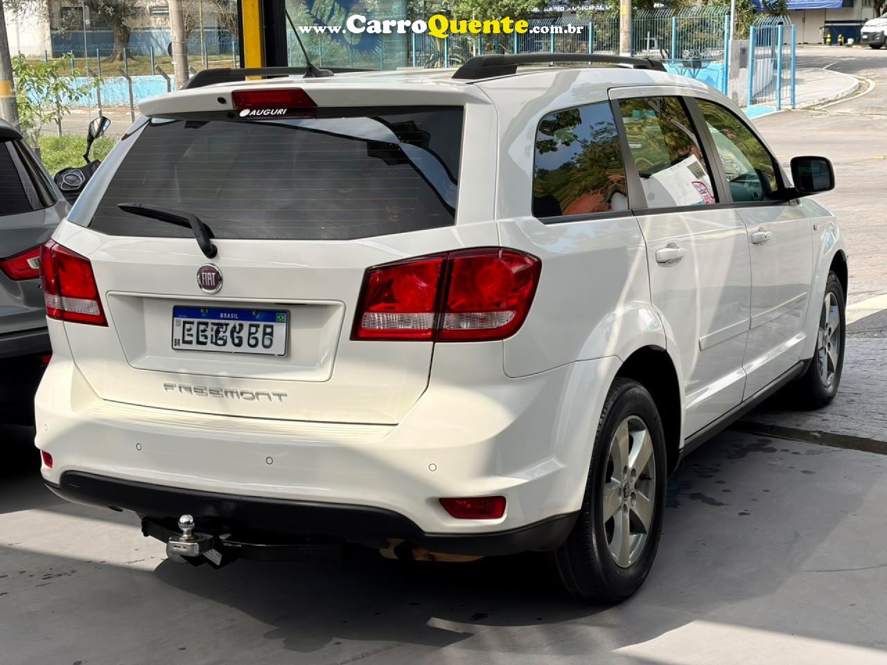 FIAT   FREEMONT EMOT.PRECISION 2.4 16V 5P AUT.   BRANCO 2012 2.4 GASOLINA - Loja