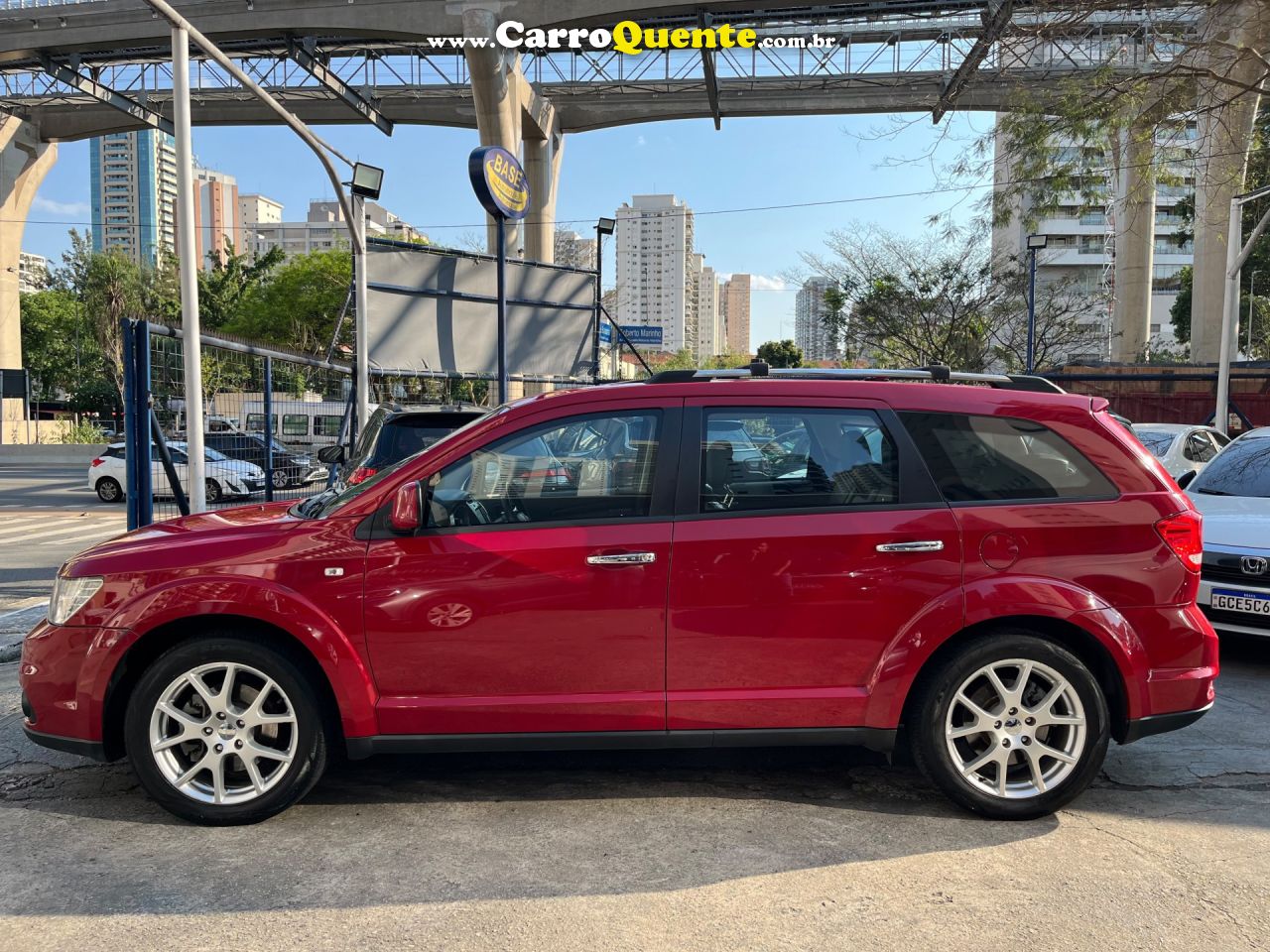 DODGE   JOURNEY RT  3.6 V6 AUT.   VERMELHO 2013 3.6 GASOLINA - Loja