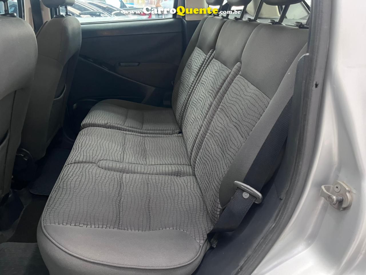 FIAT   IDEA ADVENTURE DUAL    PRATA 2011 1.8 FLEX - Loja