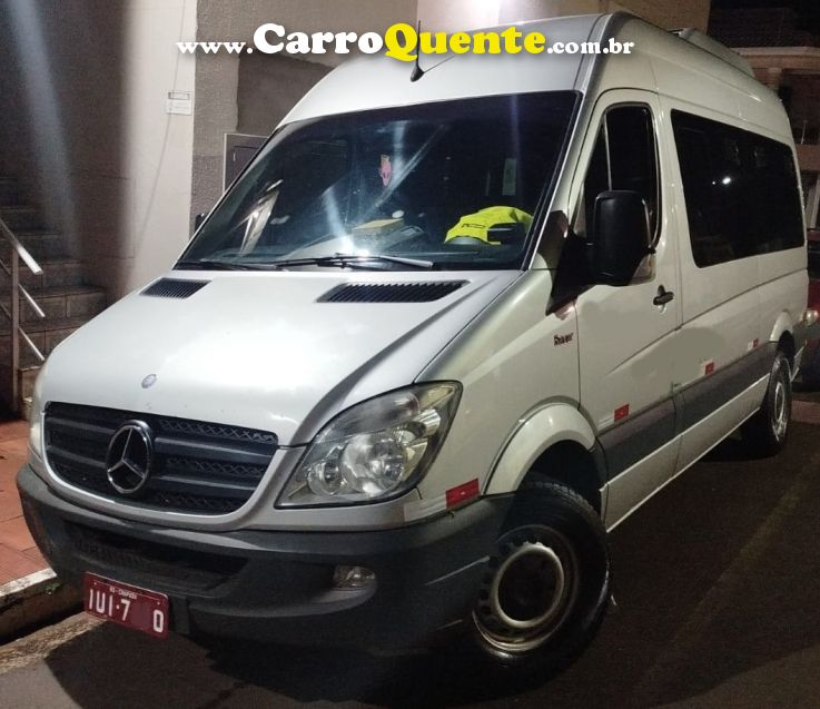 Mercedes-Benz SPRINTER 2.2 415 CDI VAN 16 LUGARES TETO ALTO 16V BI-TURBO DIESEL MANUAL - Loja