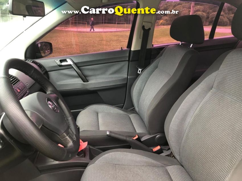 Volkswagen POLO 1.6 MI SPORTLINE 8V FLEX 4P MANUAL - Loja
