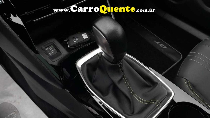 Peugeot 2008 1.0 TURBO 200 HYBRID GT CVT - Loja