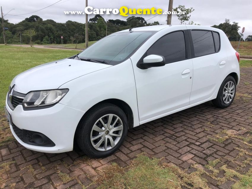 Renault SANDERO 1.0 EXPRESSION 16V FLEX 4P MANUAL - Loja