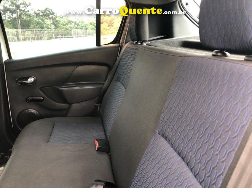 Renault SANDERO 1.0 EXPRESSION 16V FLEX 4P MANUAL - Loja