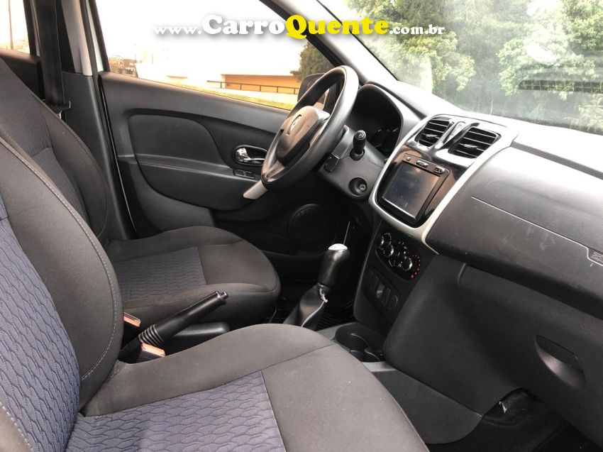 Renault SANDERO 1.0 EXPRESSION 16V FLEX 4P MANUAL - Loja