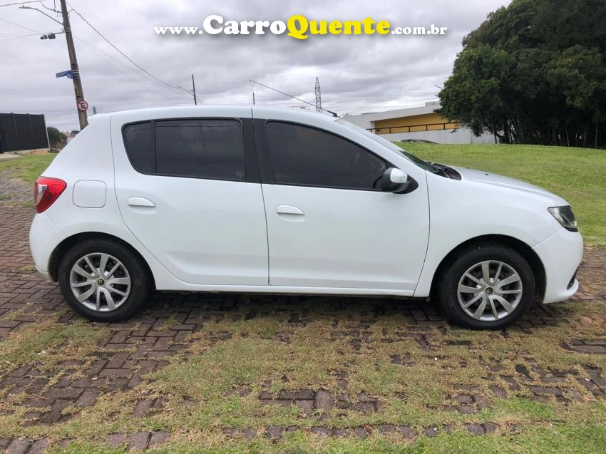 Renault SANDERO 1.0 EXPRESSION 16V FLEX 4P MANUAL - Loja