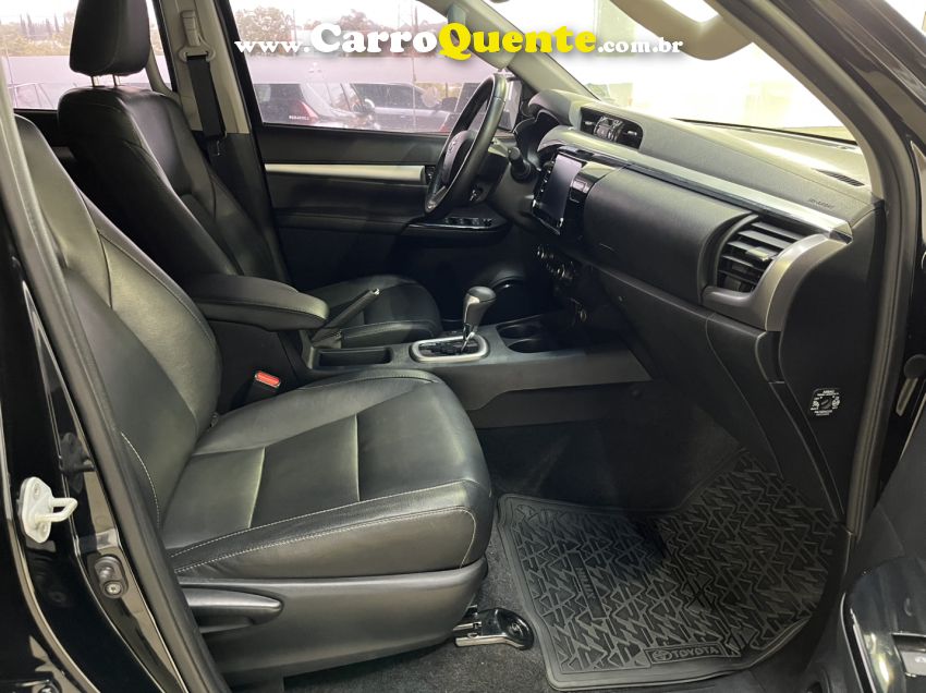 Toyota HILUX 2.8 SRV 4X4 CD 16V DIESEL 4P AUTOMÁTICO - Loja