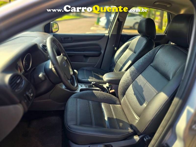Focus 1.6 SE Flex 16V 5p 2013/2012 Ford - Loja