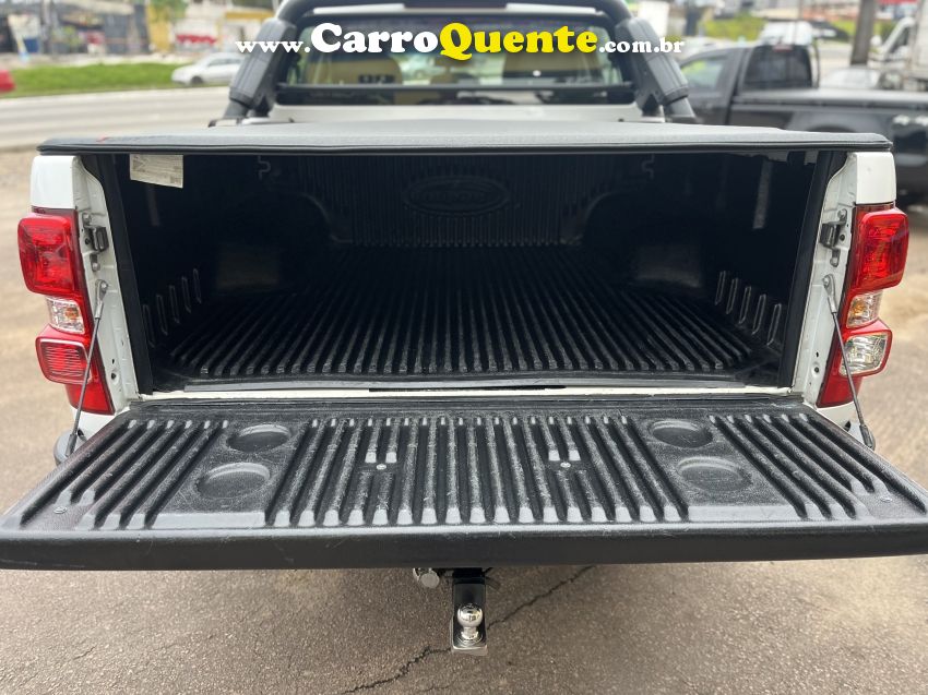 Chevrolet S10 2.8 16V TURBO DIESEL LS CD 4X4 MANUAL - Loja