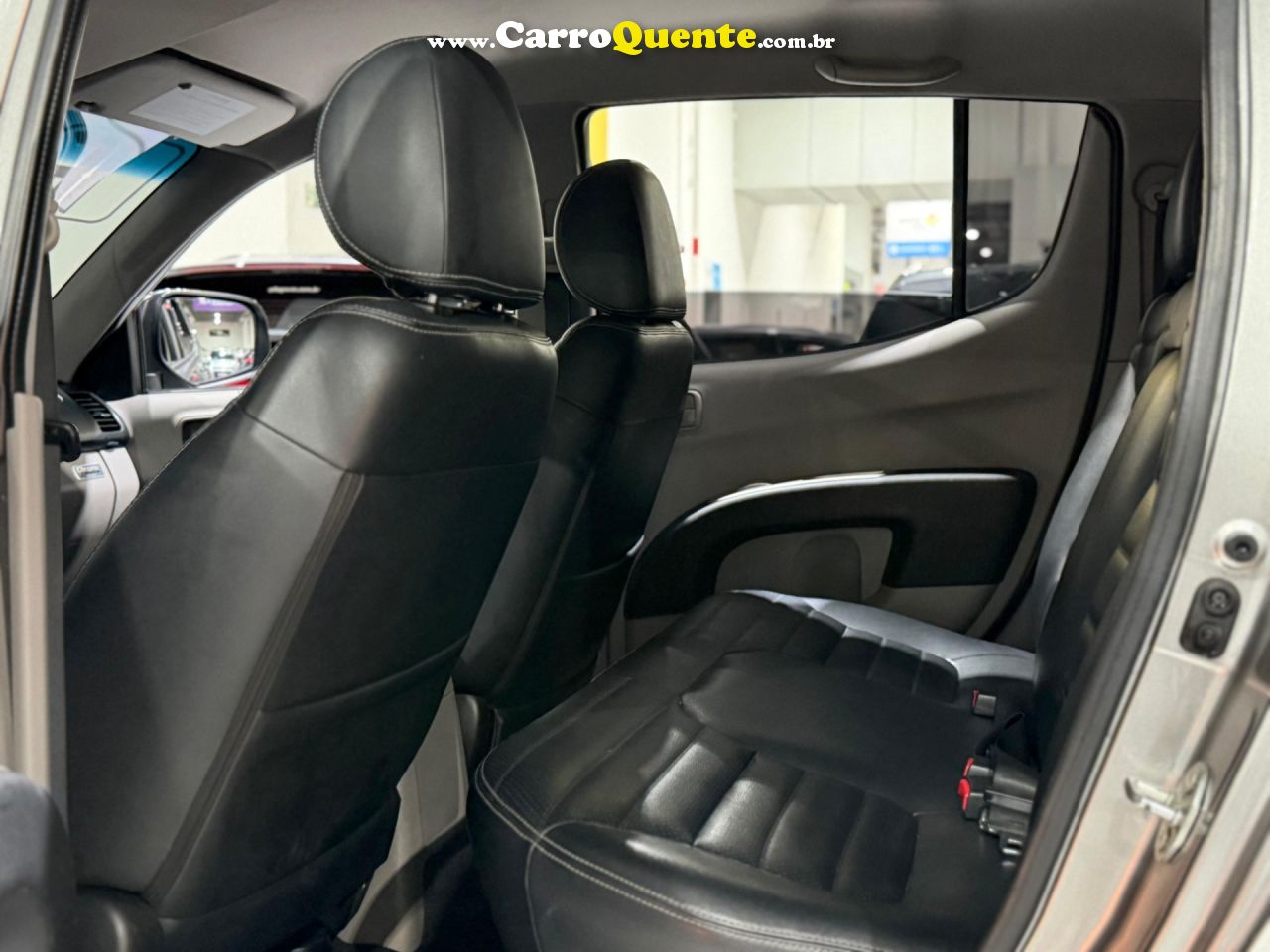 MITSUBISHI L200 TRITON 2.4 HLS 4X2 CD 16V 2016 - Loja