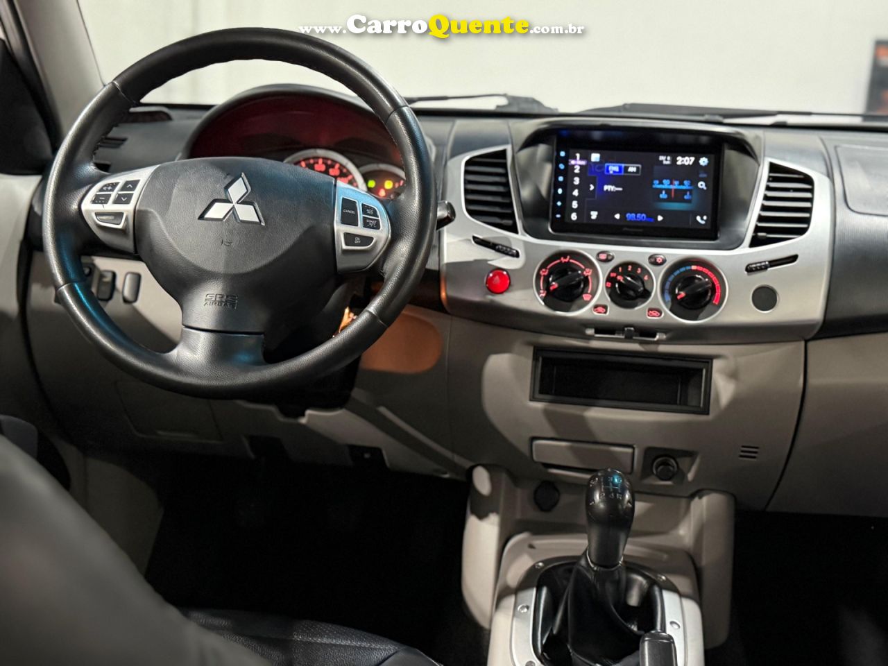 MITSUBISHI L200 TRITON 2.4 HLS 4X2 CD 16V 2016 - Loja