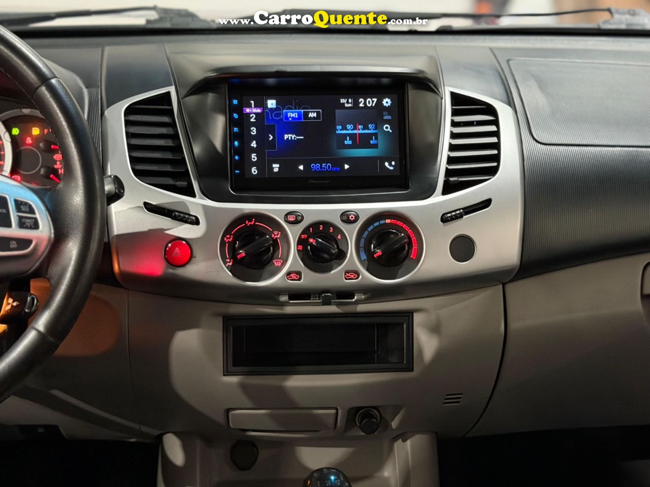 MITSUBISHI L200 TRITON 2.4 HLS 4X2 CD 16V 2016 - Loja
