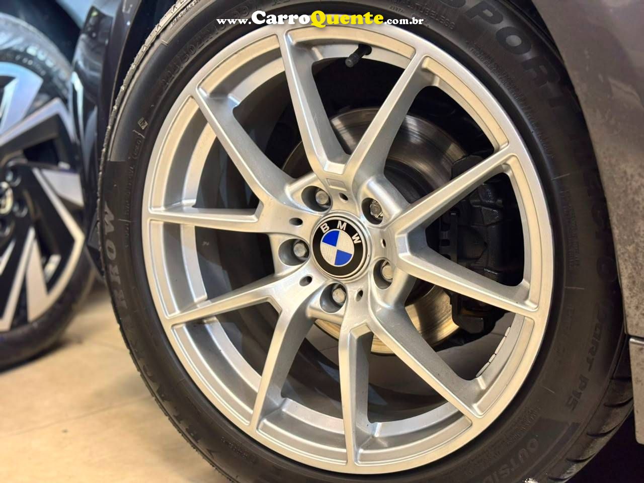 BMW 320i 2.0 SPORT 16V TURBO ACTIVE 2018 - Loja