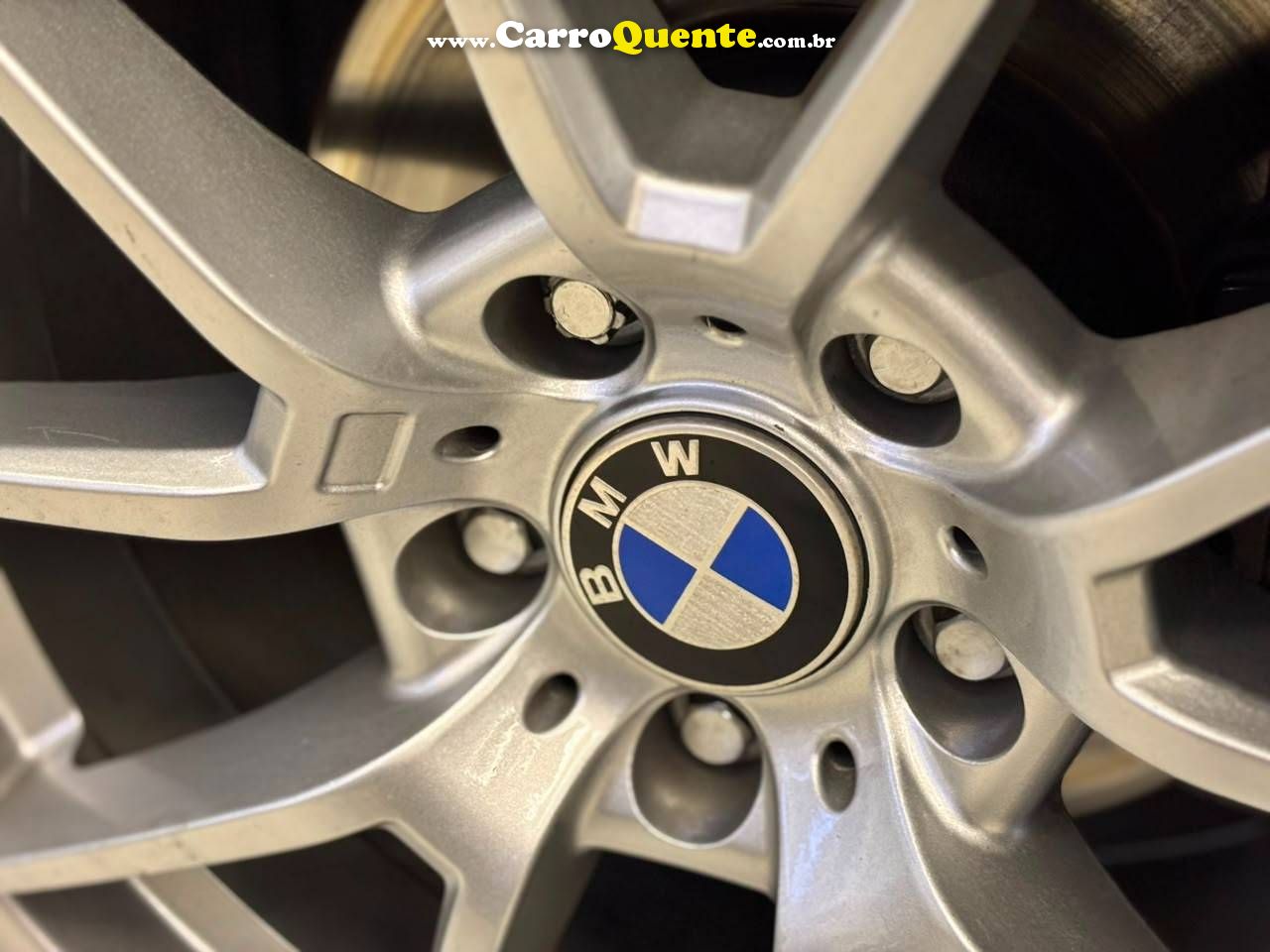 BMW 320i 2.0 SPORT 16V TURBO ACTIVE 2018 - Loja