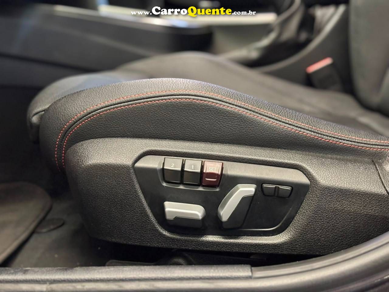 BMW 320i 2.0 SPORT 16V TURBO ACTIVE 2018 - Loja