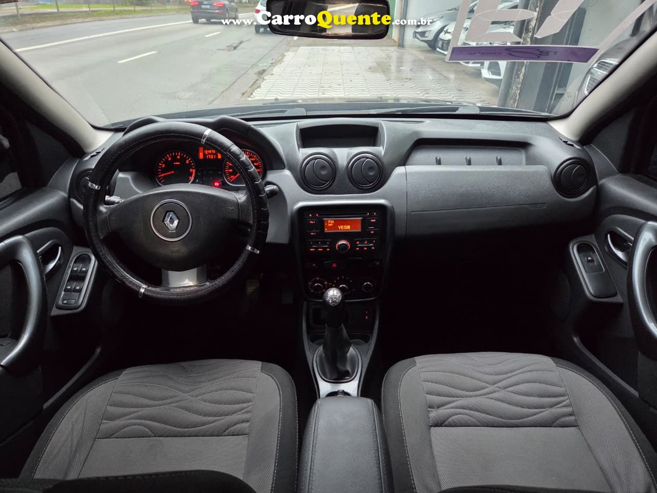 RENAULT DUSTER 2.0 DYNAMIQUE 4X2 16V 2013 - Loja