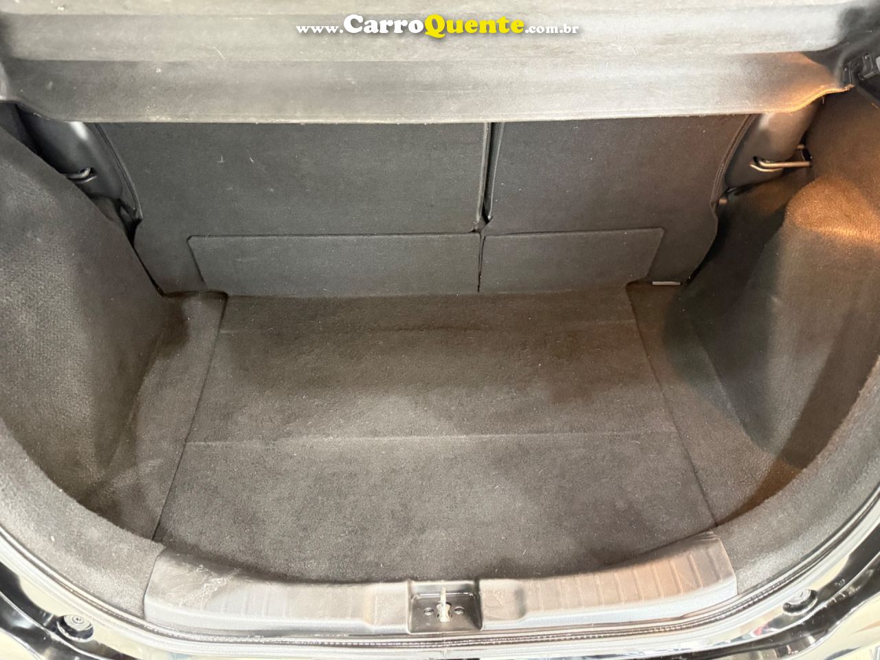 HONDA FIT 1.5 LX 16V 2017 - Loja