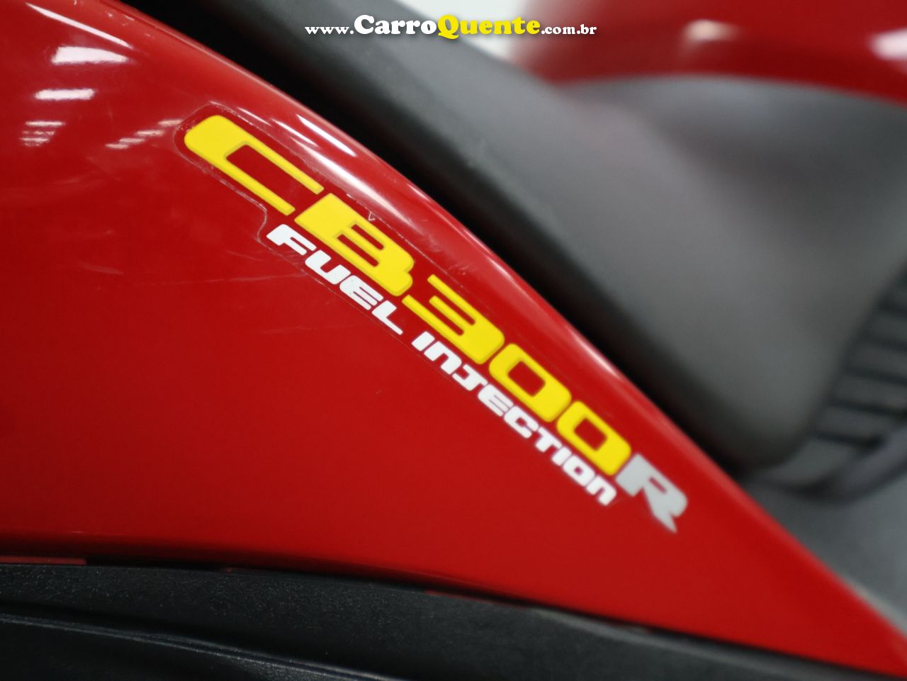HONDA CB 300R 2012 - Loja