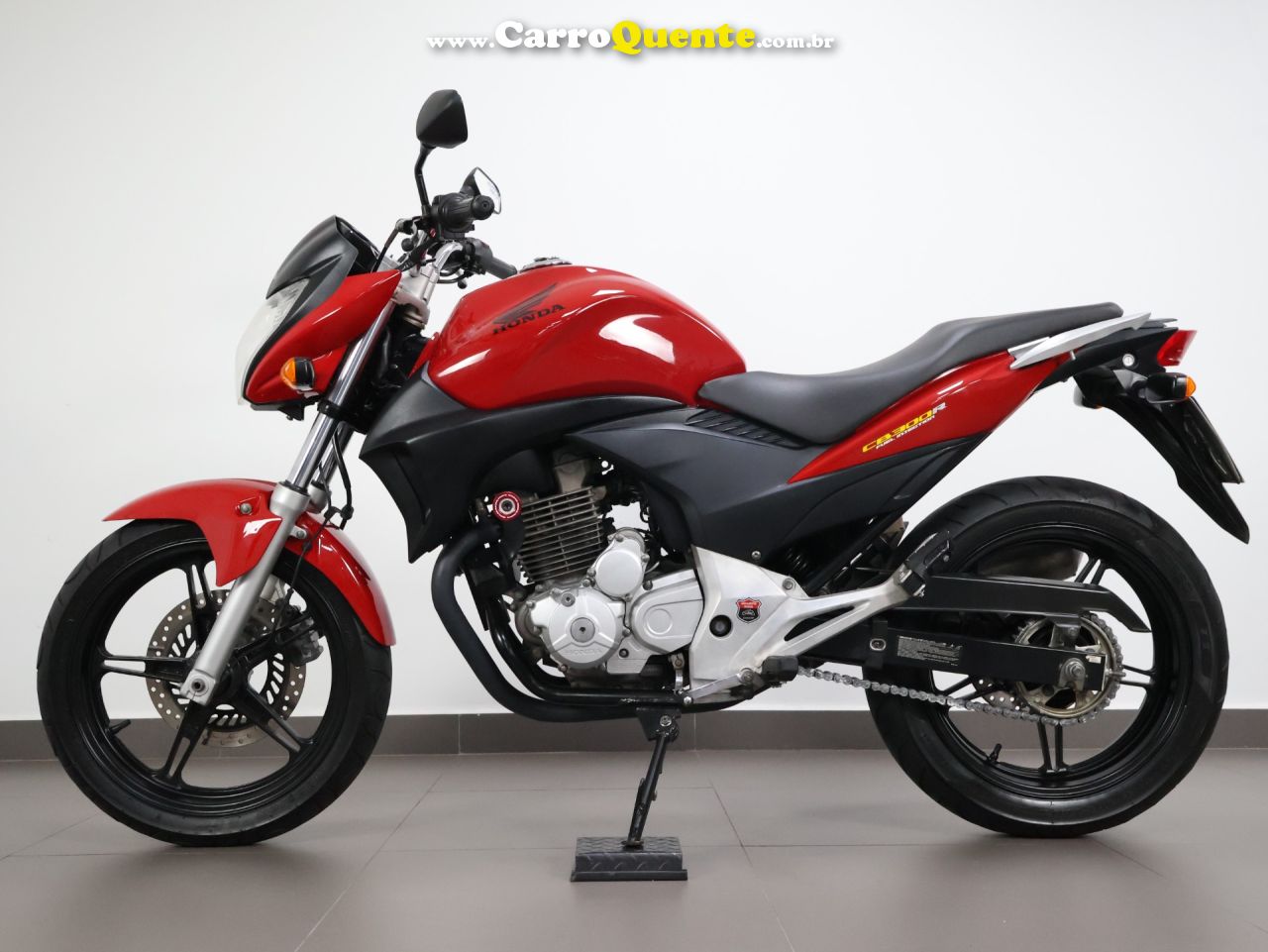 HONDA CB 300R 2012 - Loja