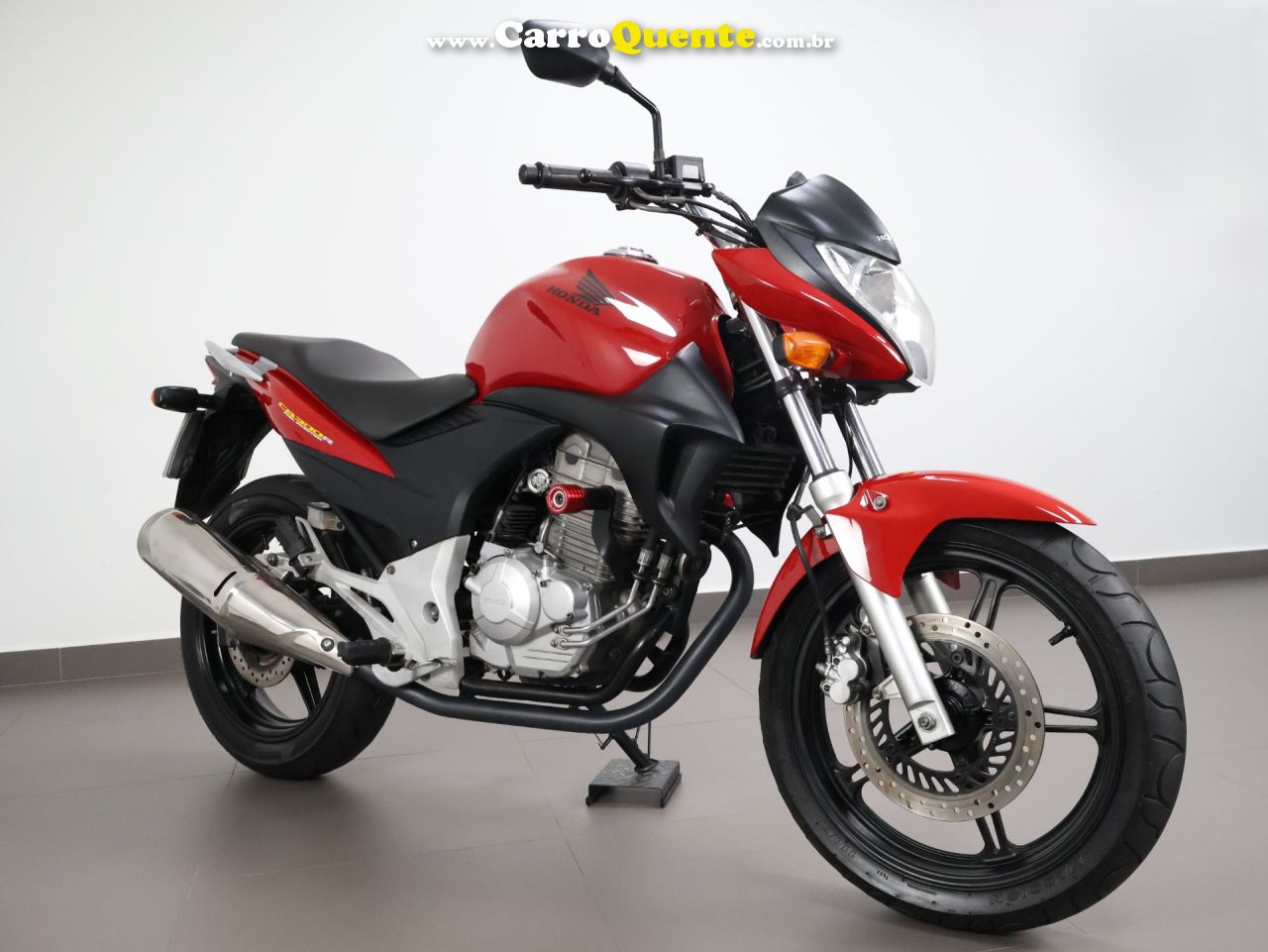 HONDA CB 300R 2012 - Loja