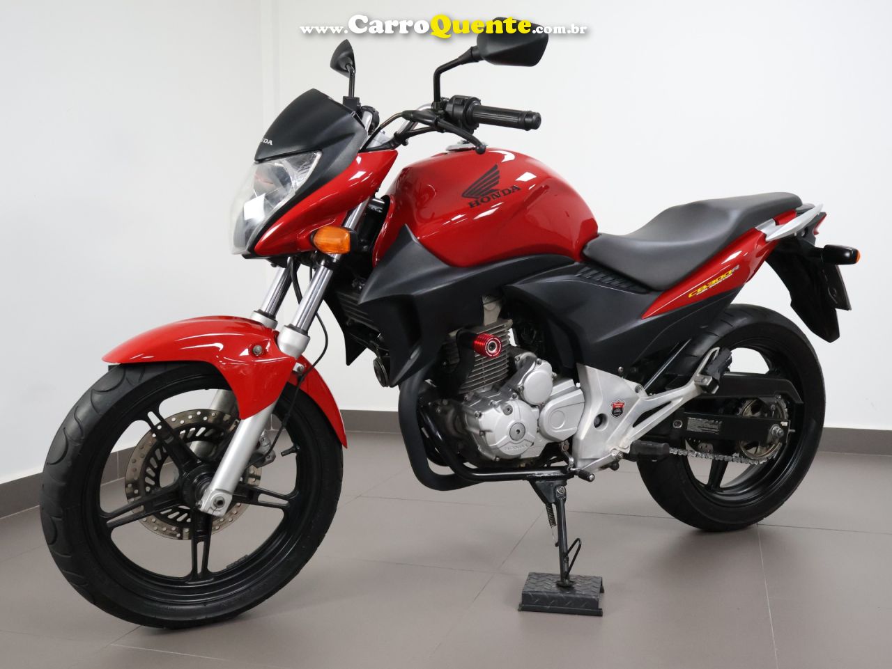 HONDA CB 300R 2012 - Loja