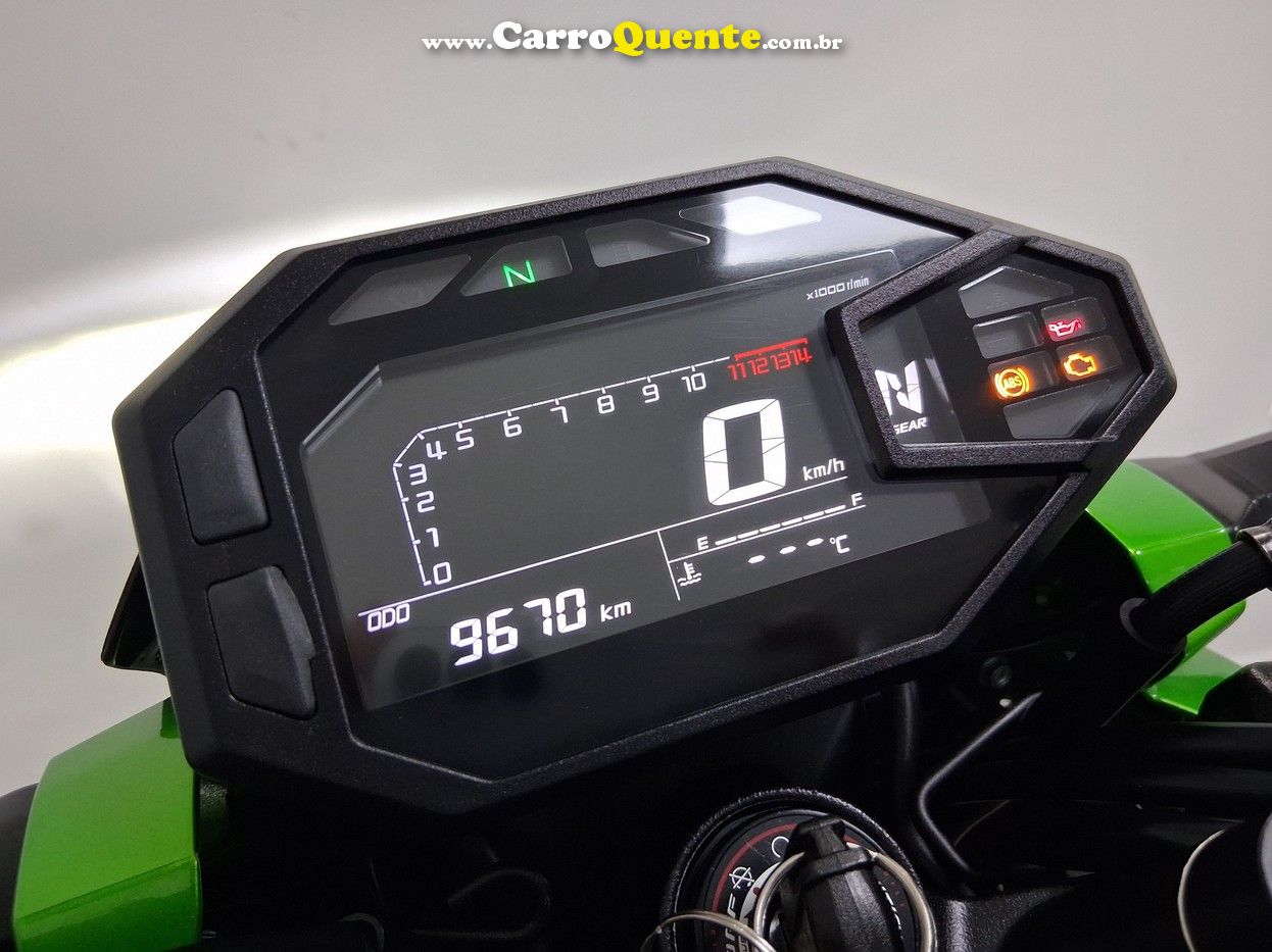 KAWASAKI Z500 2025 - Loja