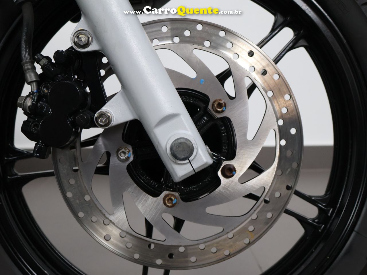 YAMAHA YS 250 FAZER 2015 - Loja