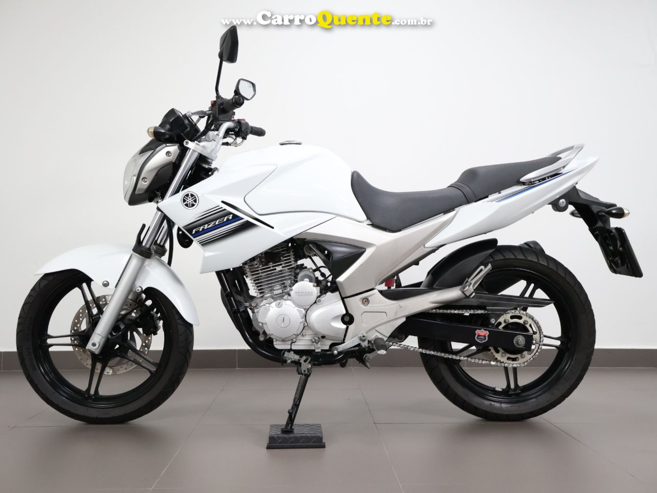 YAMAHA YS 250 FAZER 2015 - Loja