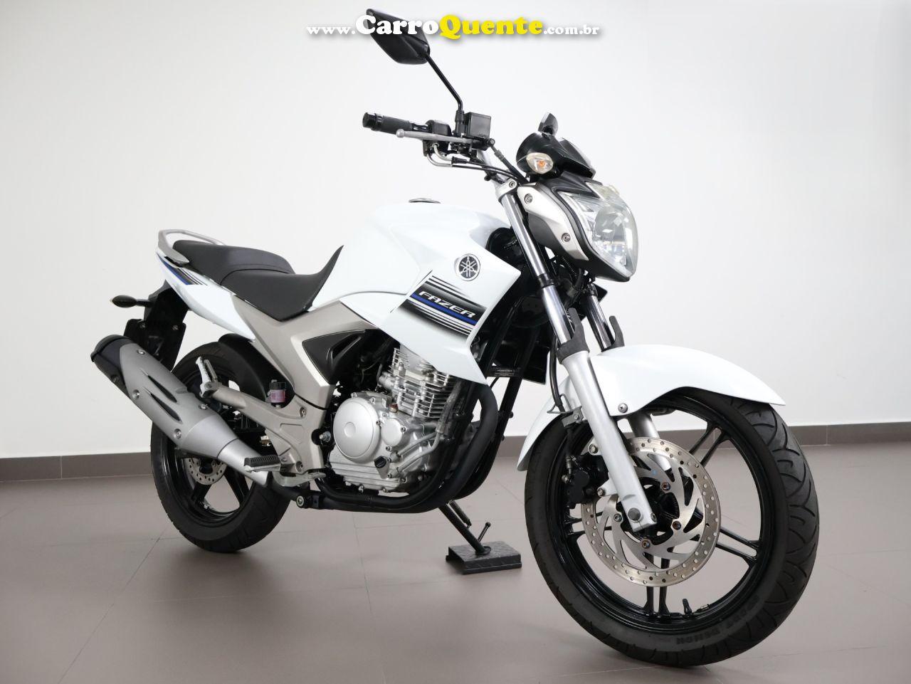 YAMAHA YS 250 FAZER 2015 - Loja