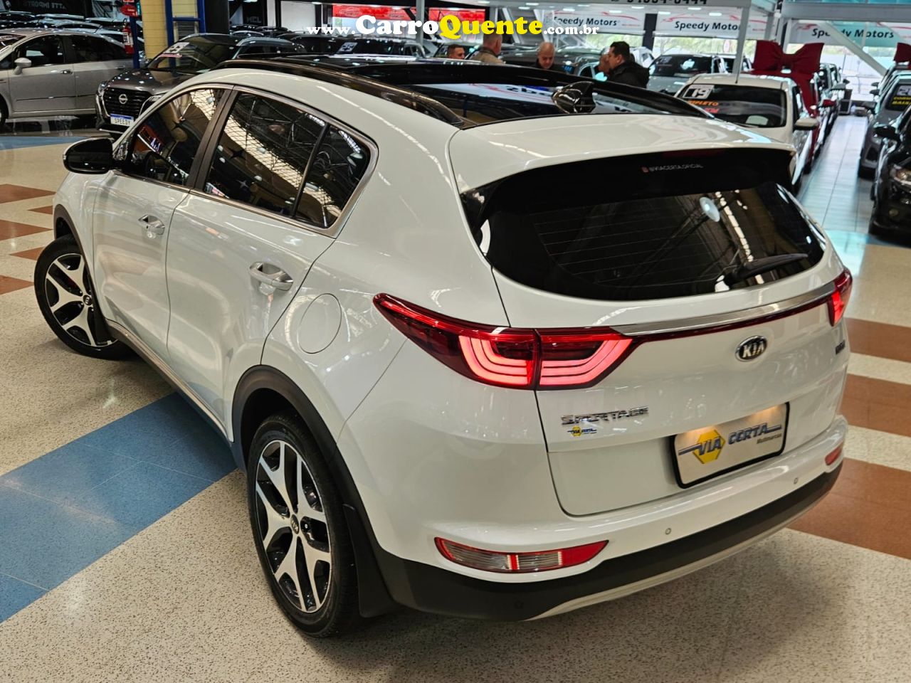 KIA SPORTAGE 2.0 EX FLEX * C/ TETO SOLAR * 2018 - Loja
