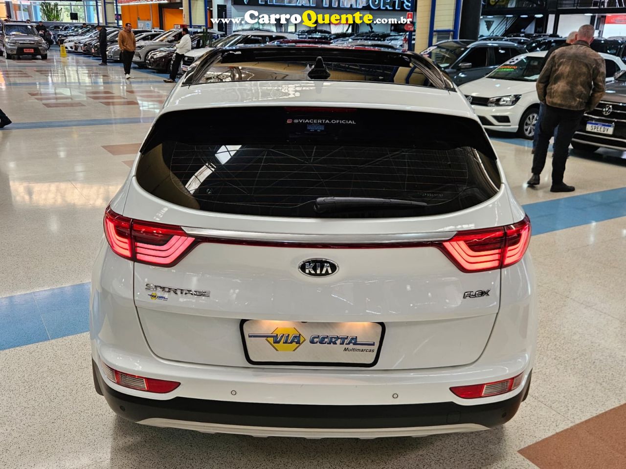 KIA SPORTAGE 2.0 EX FLEX * C/ TETO SOLAR * 2018 - Loja