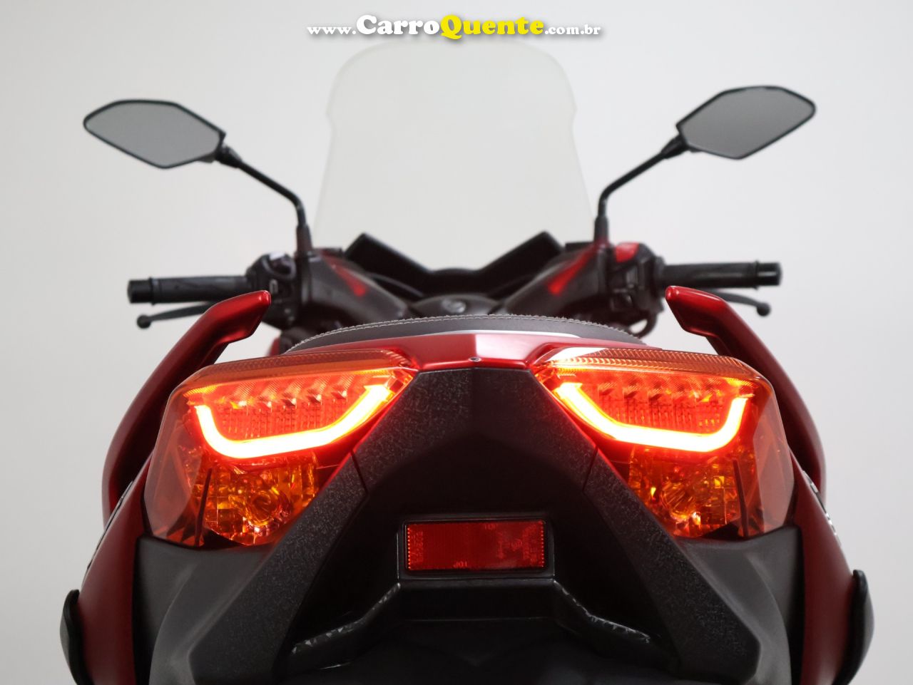 YAMAHA XMAX 250 ABS 2022 - Loja