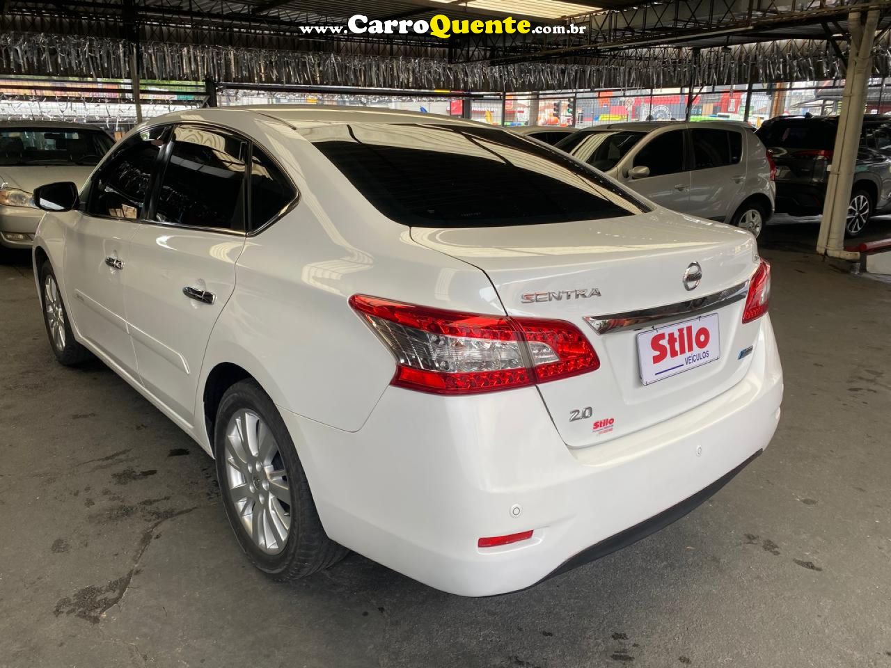 NISSAN   SENTRA SL 2.0 2.0 FLEX FUEL 16V AUT.   BRANCO 2015 2.0 FLEX - Loja