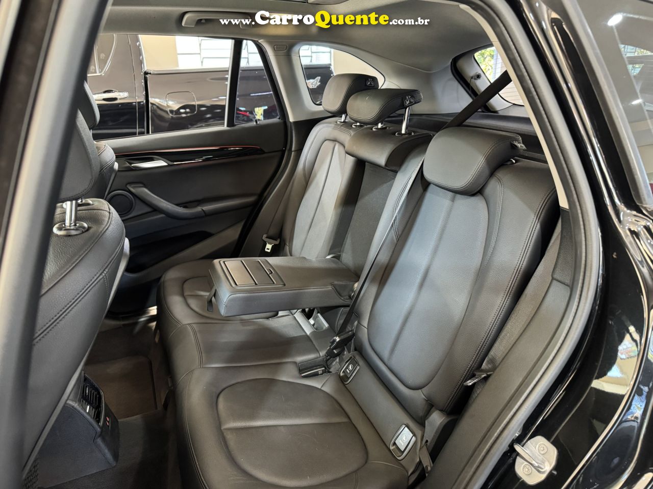 BMW   X1 SDRIVE 20I 2.02.0 TB ACTI.FLEX AUT.   PRETO 2019 2.0 GASOLINA - Loja