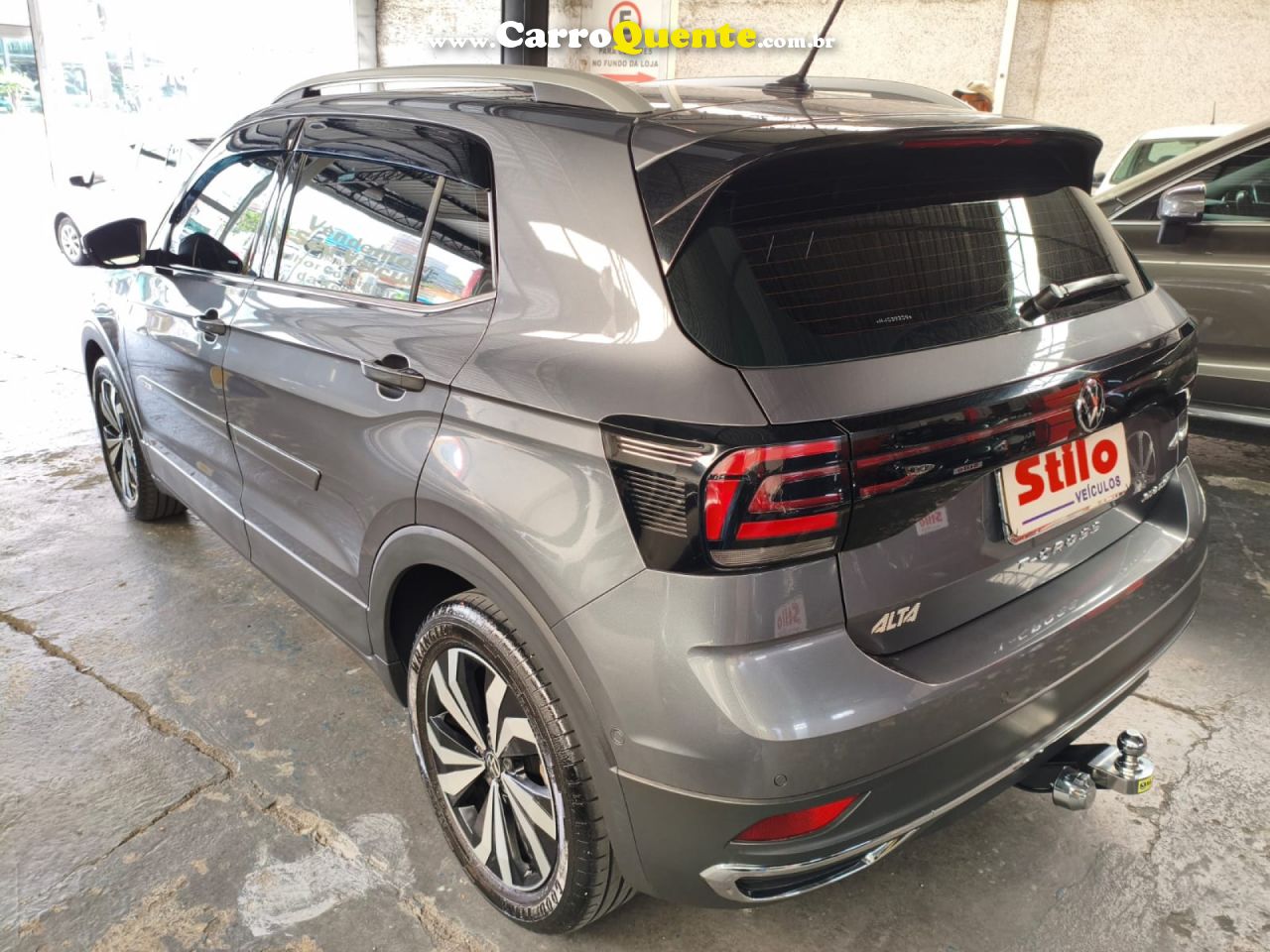 VOLKSWAGEN   T-CROSS HIG. 250 TSI 1.4 FLEX 16V 5P AUT   CINZA 2022 1.4 FLEX - Loja