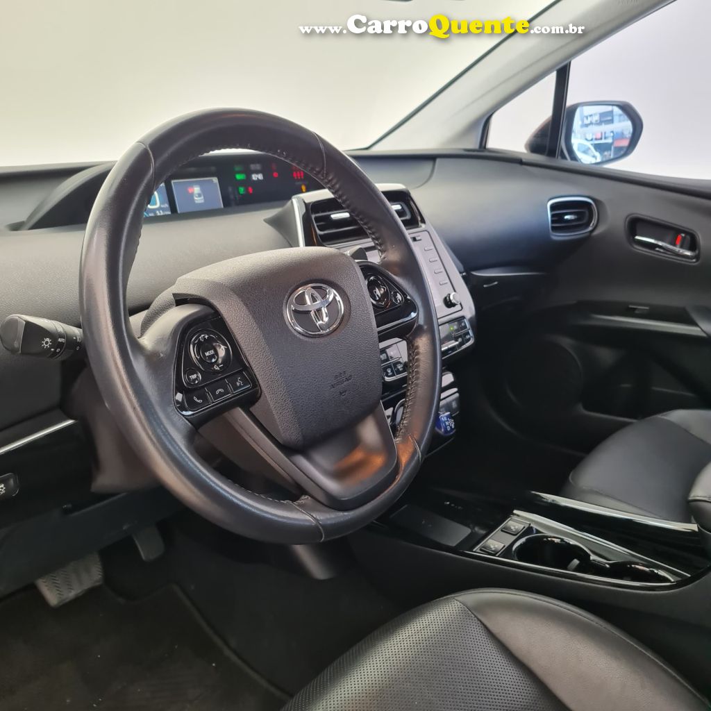 TOYOTA   PRIUS 1.8 16V 5P AUT. (HÍBRIDO)   VERMELHO 2019 1.8 GASOLINA E ELÉTRICO - Loja