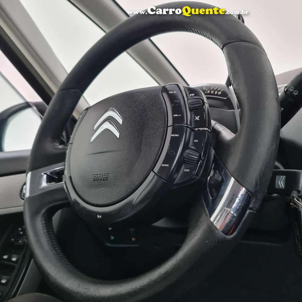 CITROËN   C4 PICASSOPIC. LA LUNA 2.0 16V  AUT.   VERDE 2012 2.0 GASOLINA - Loja