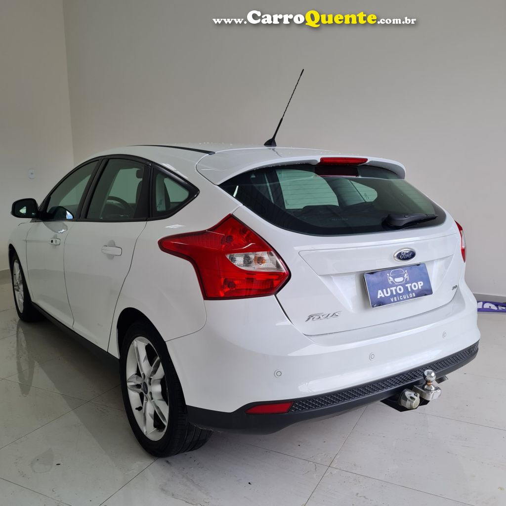 FORD   FOCUS 2.0 16VSESE PLUS FLEX 5P AUT.   BRANCO 2014 2.0 FLEX - Loja