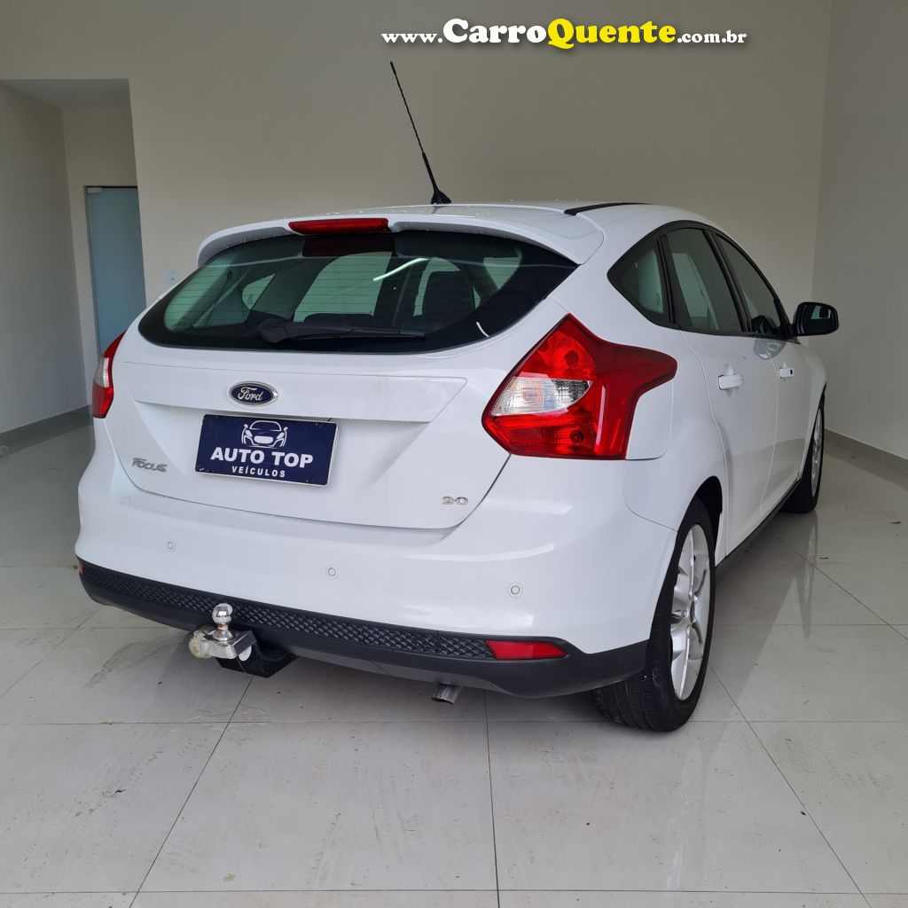 FORD   FOCUS 2.0 16VSESE PLUS FLEX 5P AUT.   BRANCO 2014 2.0 FLEX - Loja