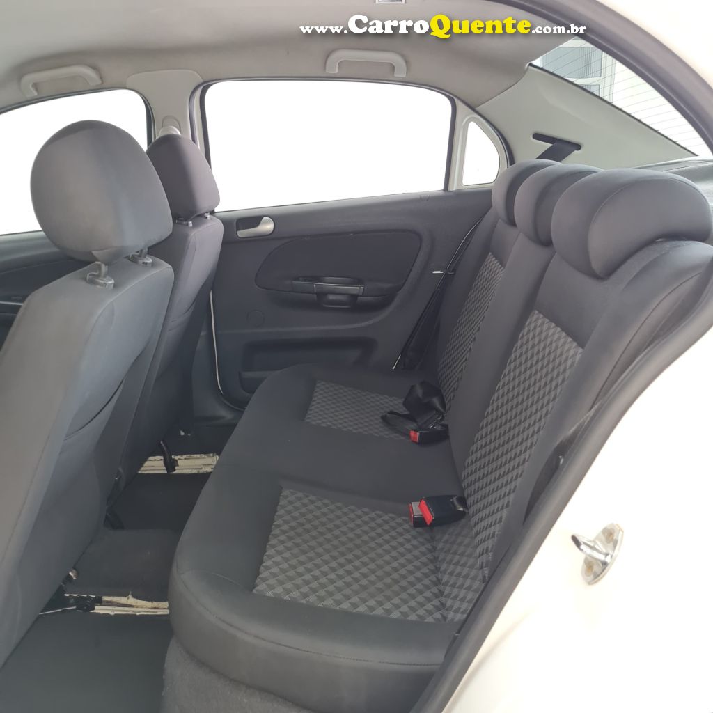 VOLKSWAGEN   VOYAGE 1.01.0 CITY MI TOTAL FLEX 8V 4P   CINZA 2010 1.0 FLEX - Loja